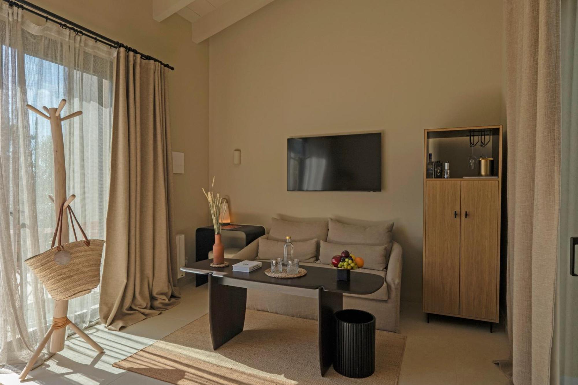 The Mallorca, Small Luxury